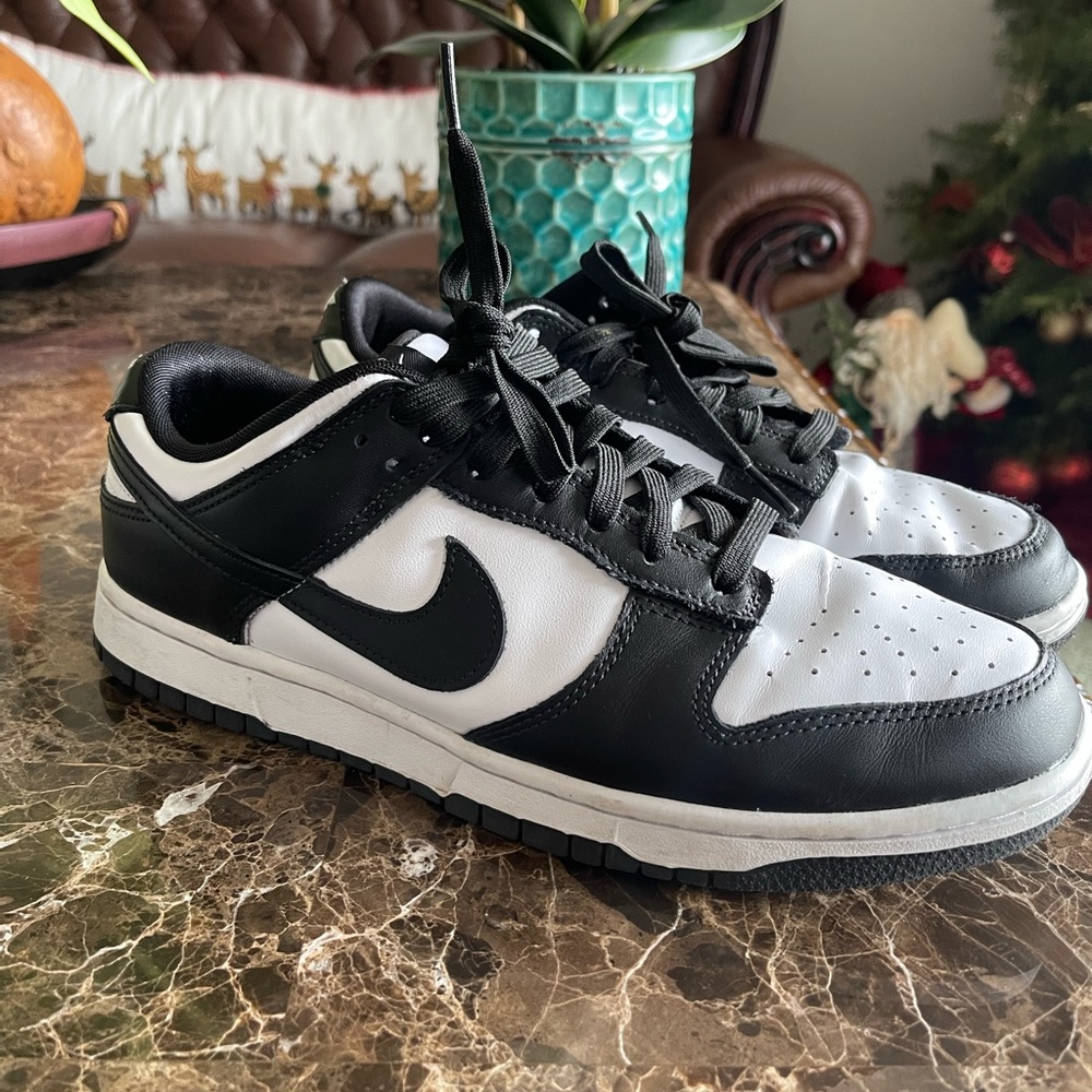 Men’s Nike Dunk Low Retro Panda White Black Size 11 2022 Sneakers DD1391-100